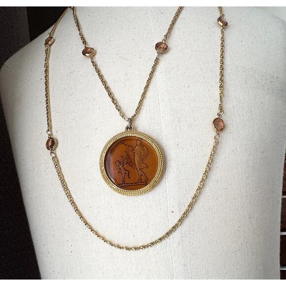 Cupid Goldtone Double Chain Necklace Pendant Vintage Coldette N.Y Carved Citrine - Picture 2 of 6